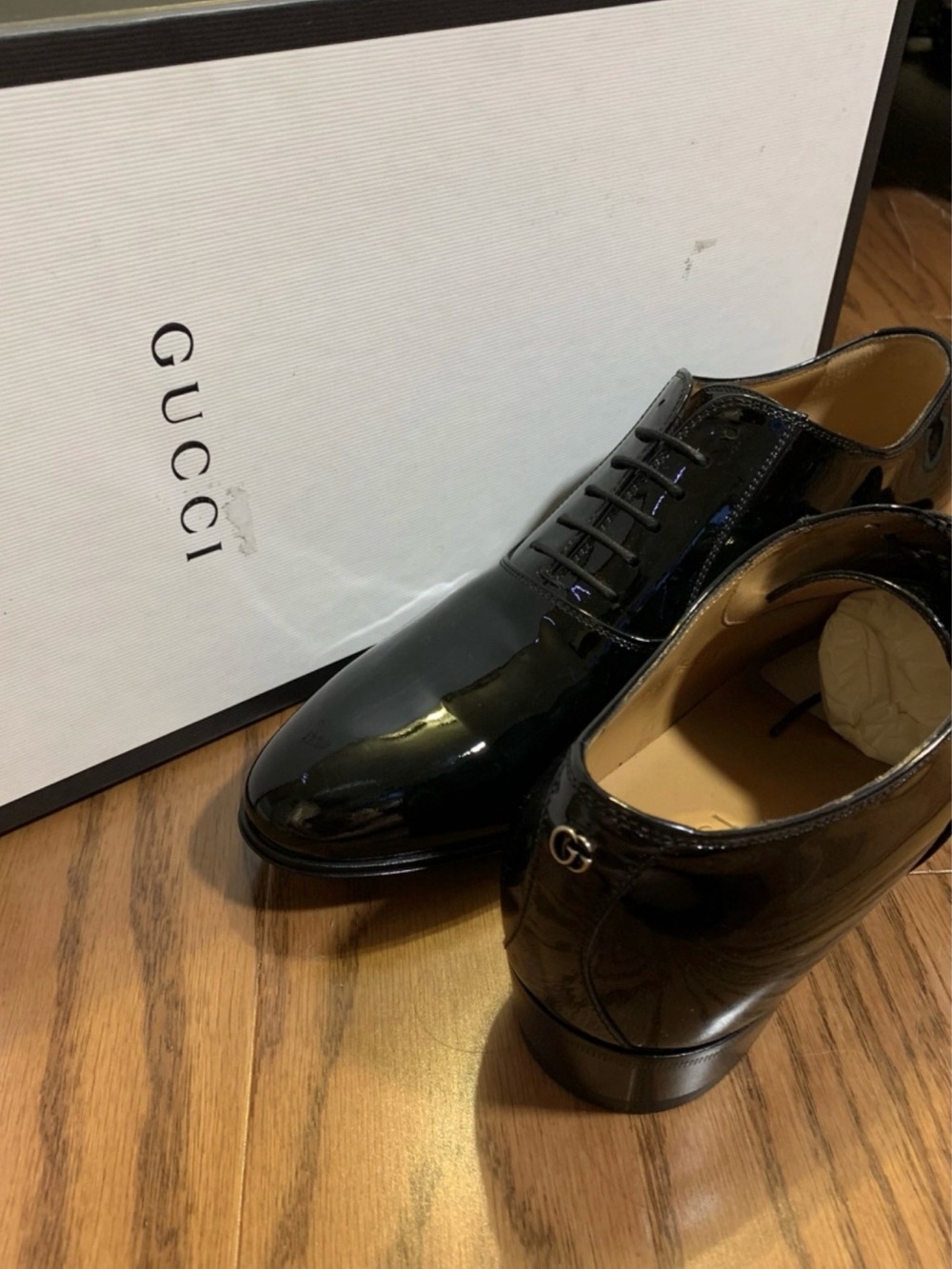 Gucci Black Patent Leather Lace-Up Oxfords